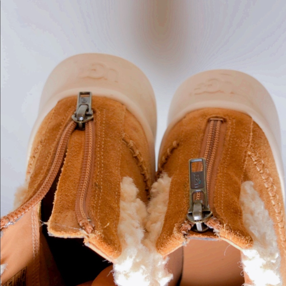 COPY - Ugg Sneaker Boots - Picture 3 of 5